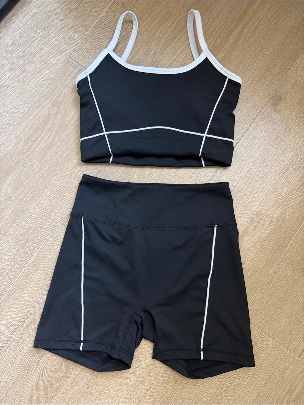 Black Contrast Piping Sports Bra and Bike Shorts Set
